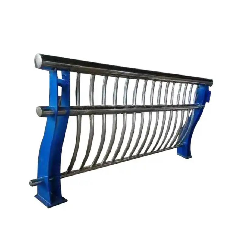 Custom Portable Safety Road Barricade Fence 8 Feet Metal Crowd Control Barrier with Bridge Foot