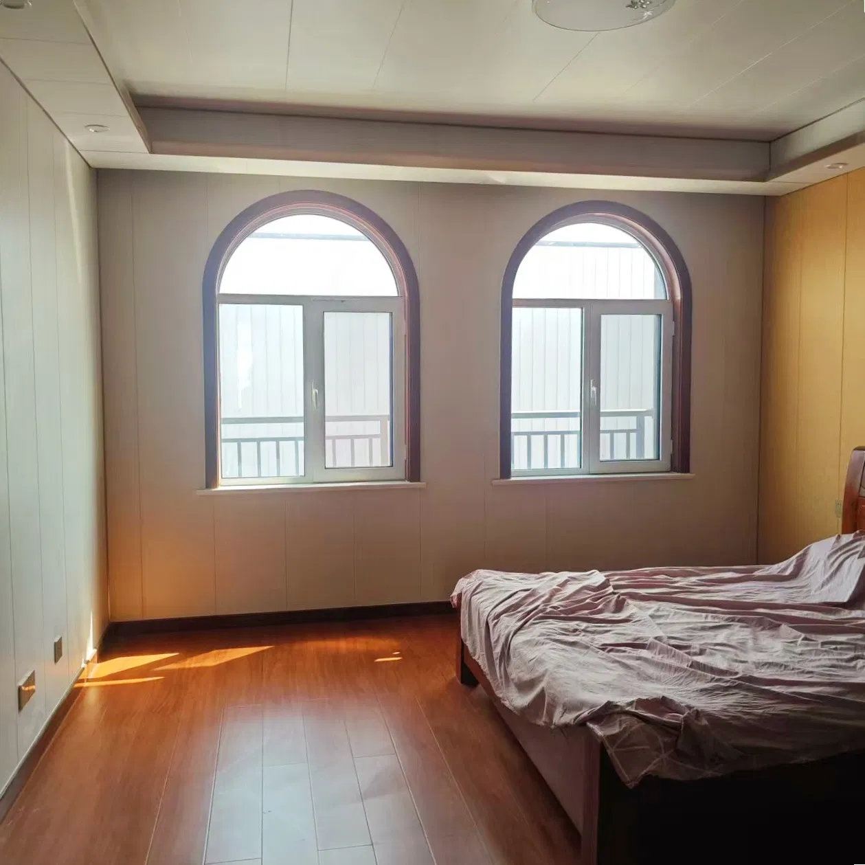 Excellent Thermal & Sound Insulation Prefabricated Steel Villa