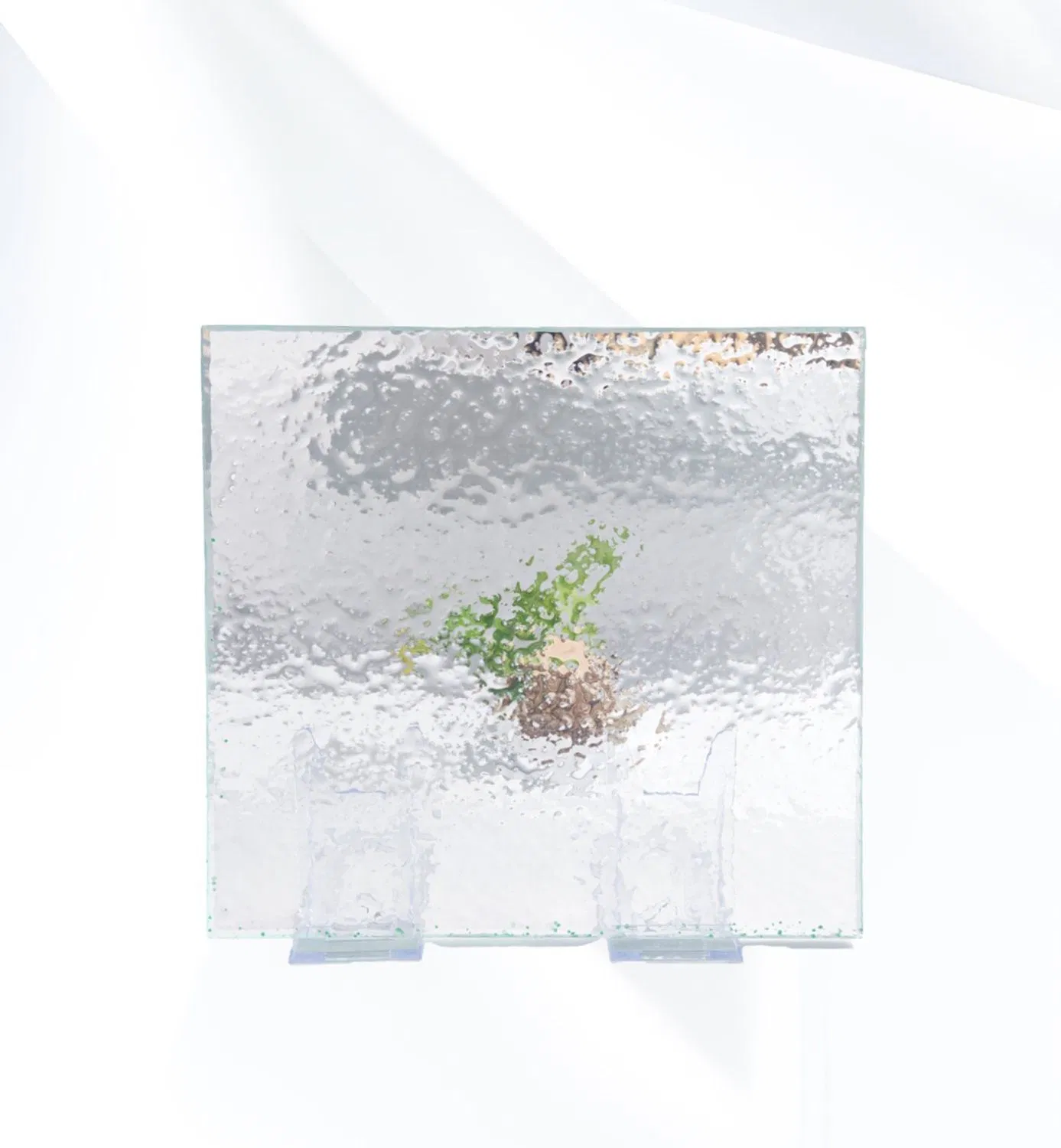 Ultra-White Clean Patterned Tempered Fused Glass for Spatial Decoration Artistic Partitions