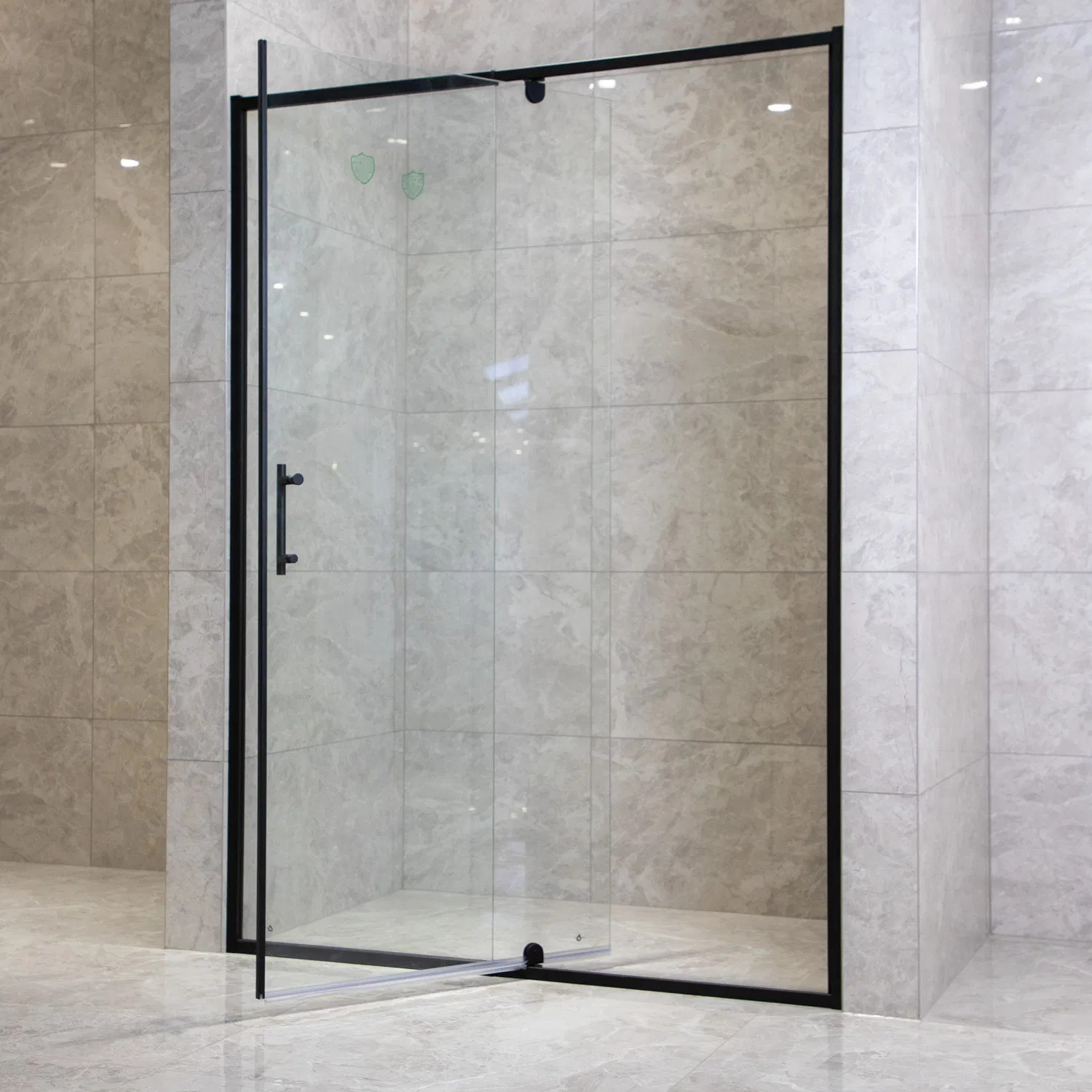 Modern Bathroom Shower Enclosure, Pivot Door, Hinge Door, Laminated Tempered