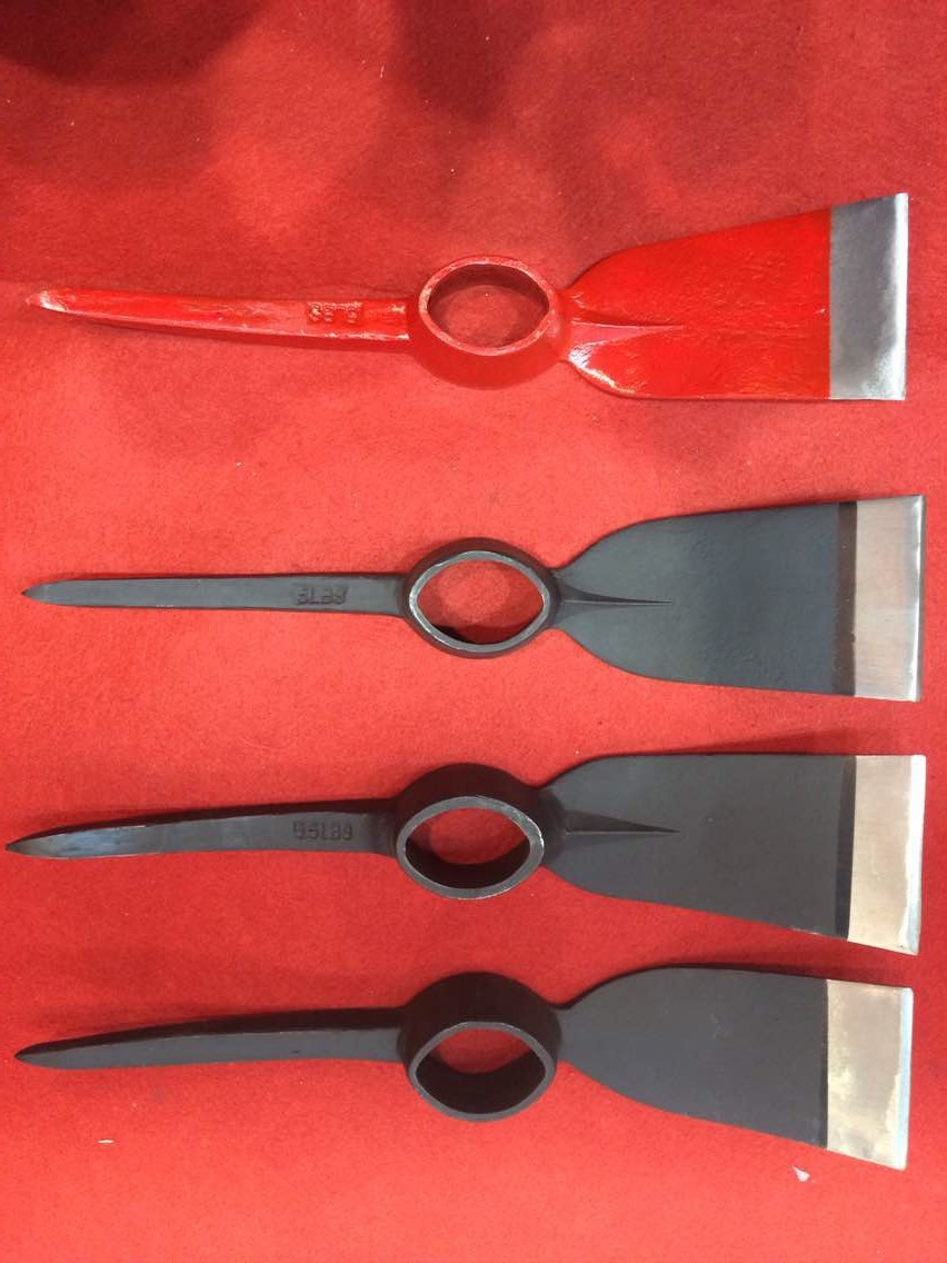 Factory Direct Sale Agricultural Tools Flat Pointed Steel Pickaxe Head Carton Steel