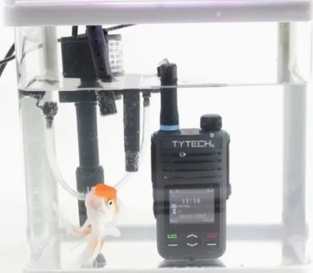 New Product Tyt IP-690 Waterproof Two Way Radio Transceiver Walkie Talkie