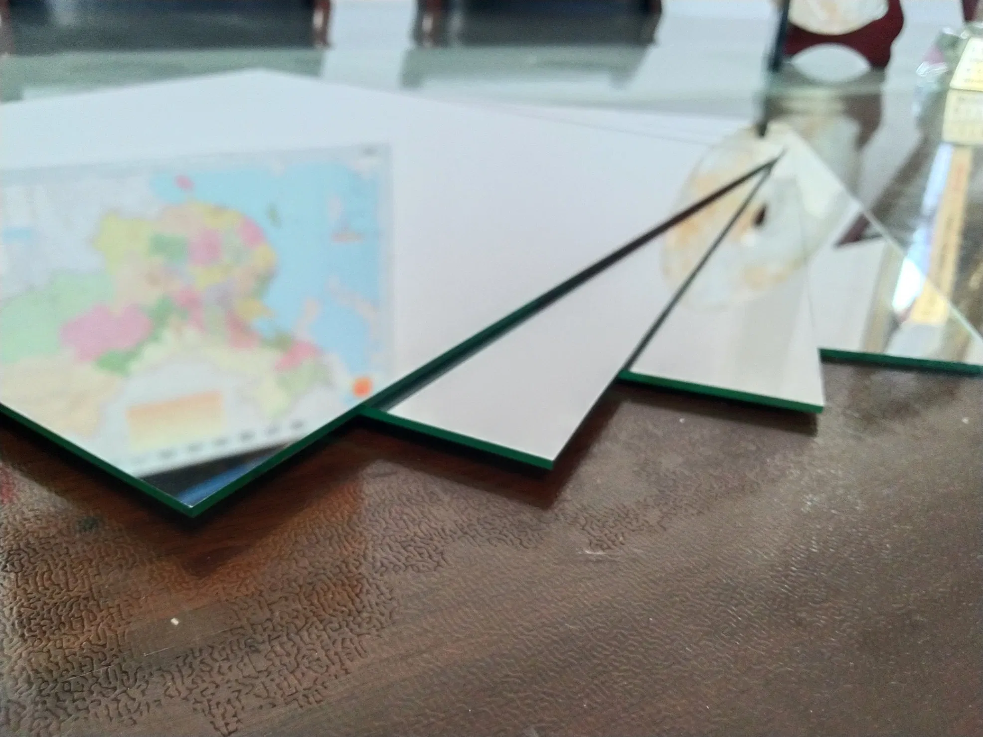 Elegant Premium Silver and Aluminum Mirror Glass for Home Decor