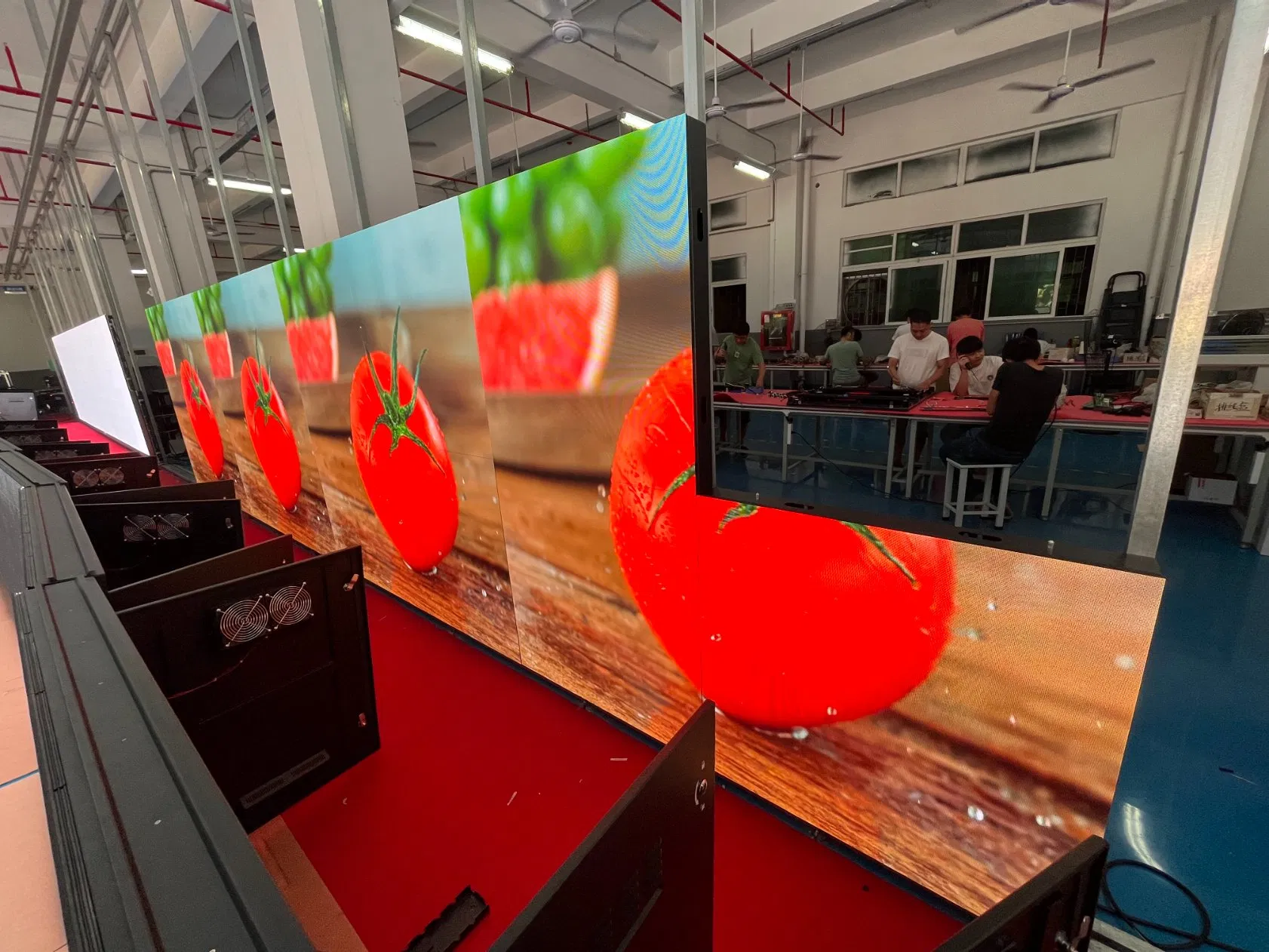 Interior Station Aluminum Digital Screen Panel P3 SMD Full Color LED Video Display