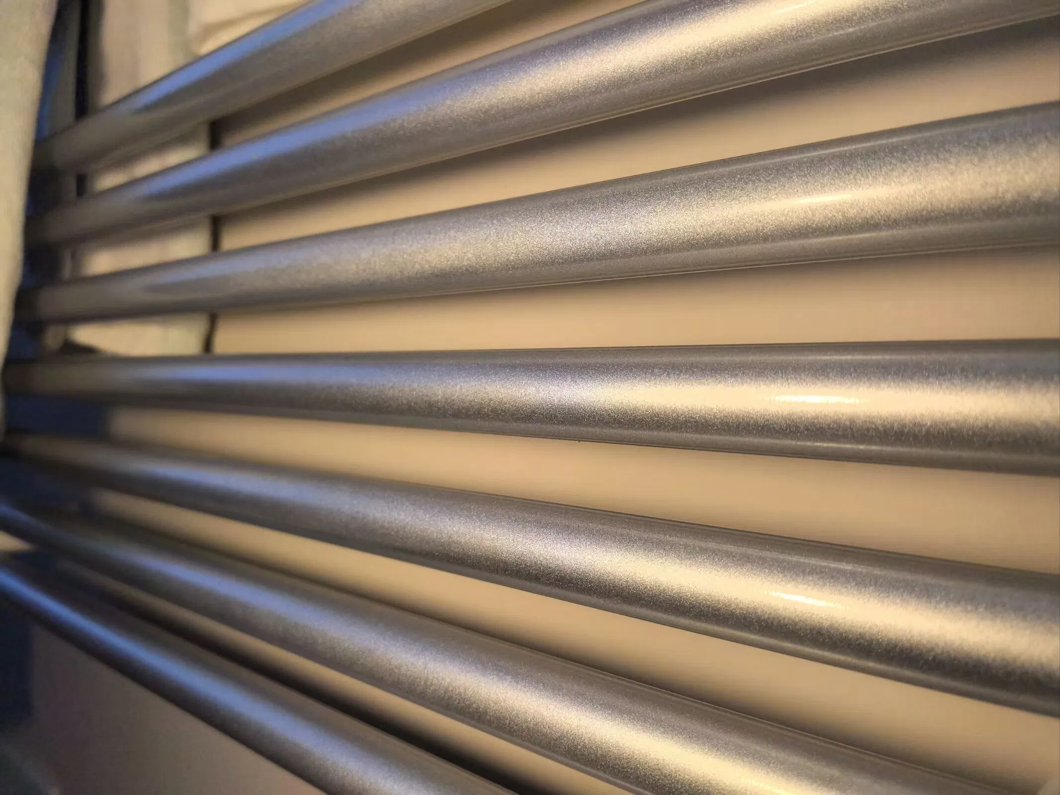 500W T-2.2W IP34 Rated Safe 230V Bathroom Electric Towel Heater