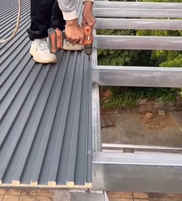 Light Weight Customized Cold Room Sandwich Great Wall Roof Panel with Cheap Price