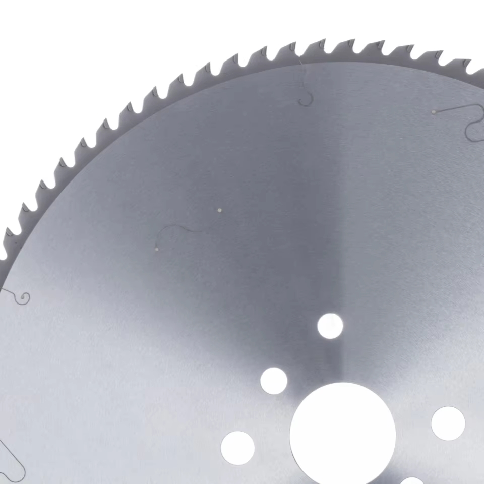 Алмазный пильный диск PCD для инженерной древесины