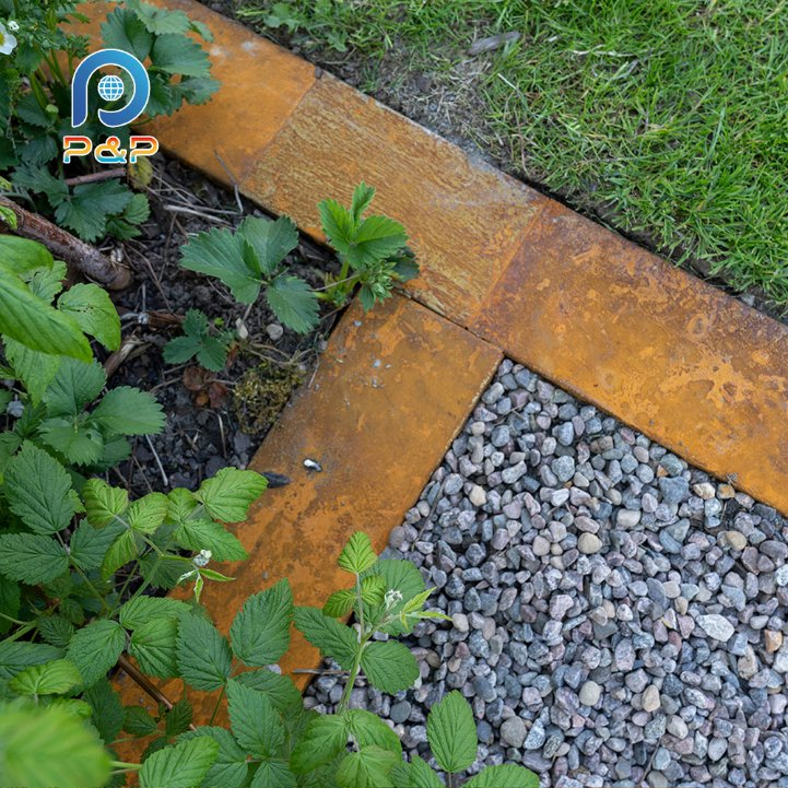 Durable Premium Round Garden Edging Fence in Corten Steel