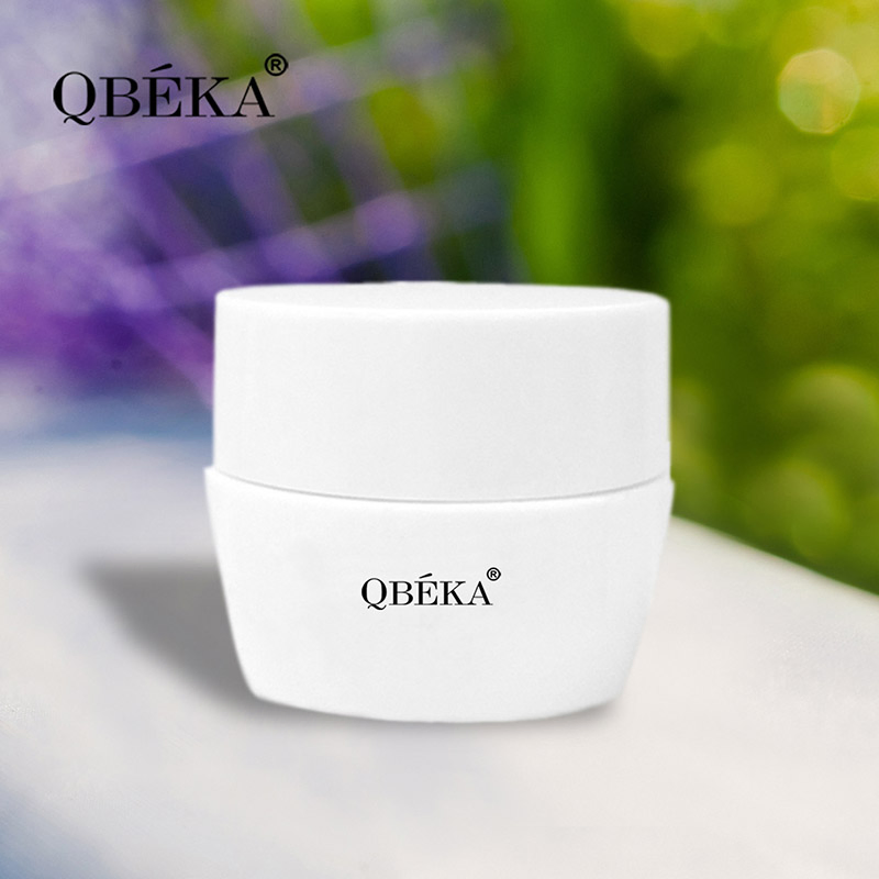 Broad Spectrum SPF 30 Qbeka Whitening & Sunscreen Travel Serum Set