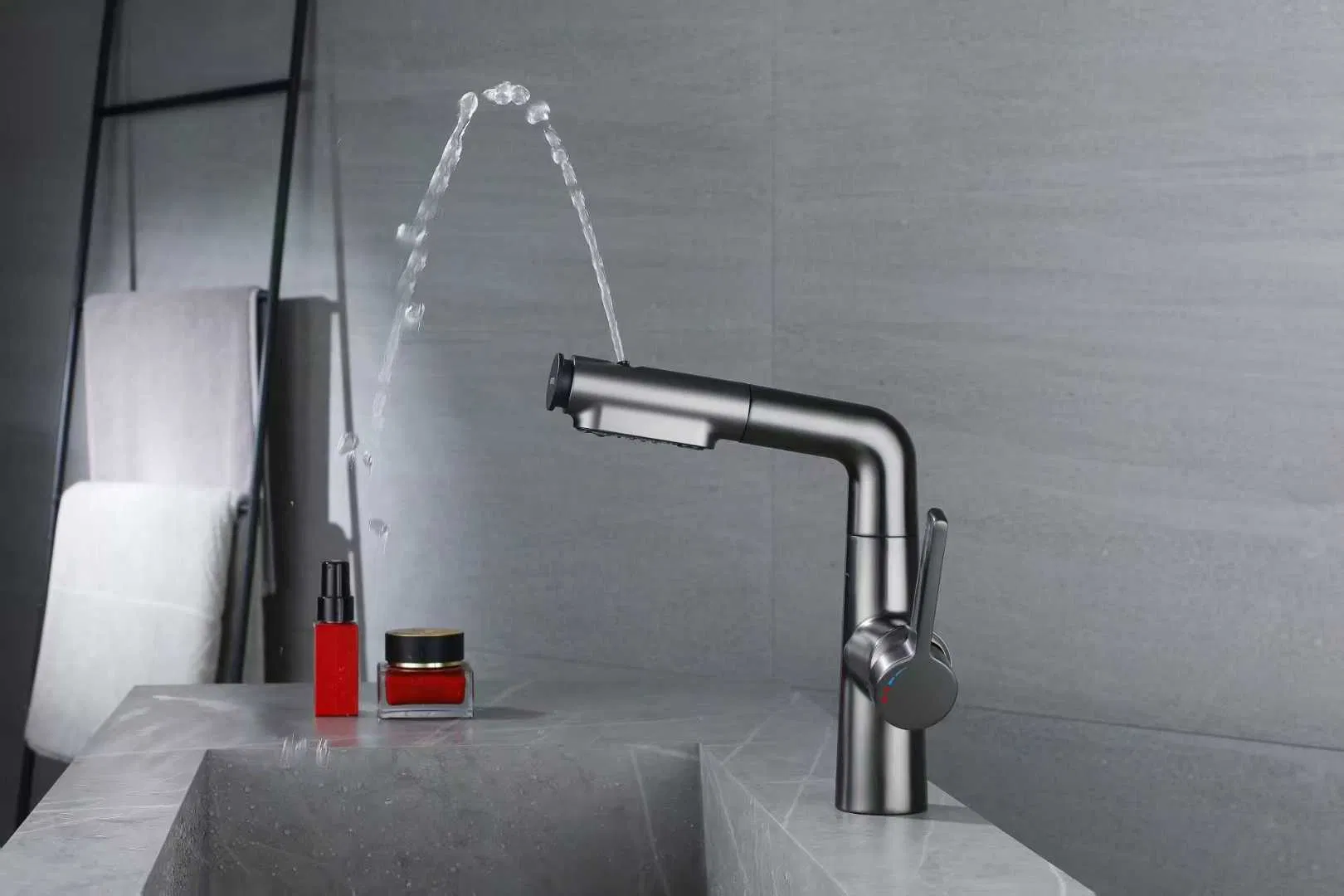 Single Lever Handle Metal Gray Finish Pull Down Swiveled Spout Deck Mounted Basin Sink Taps Mixer