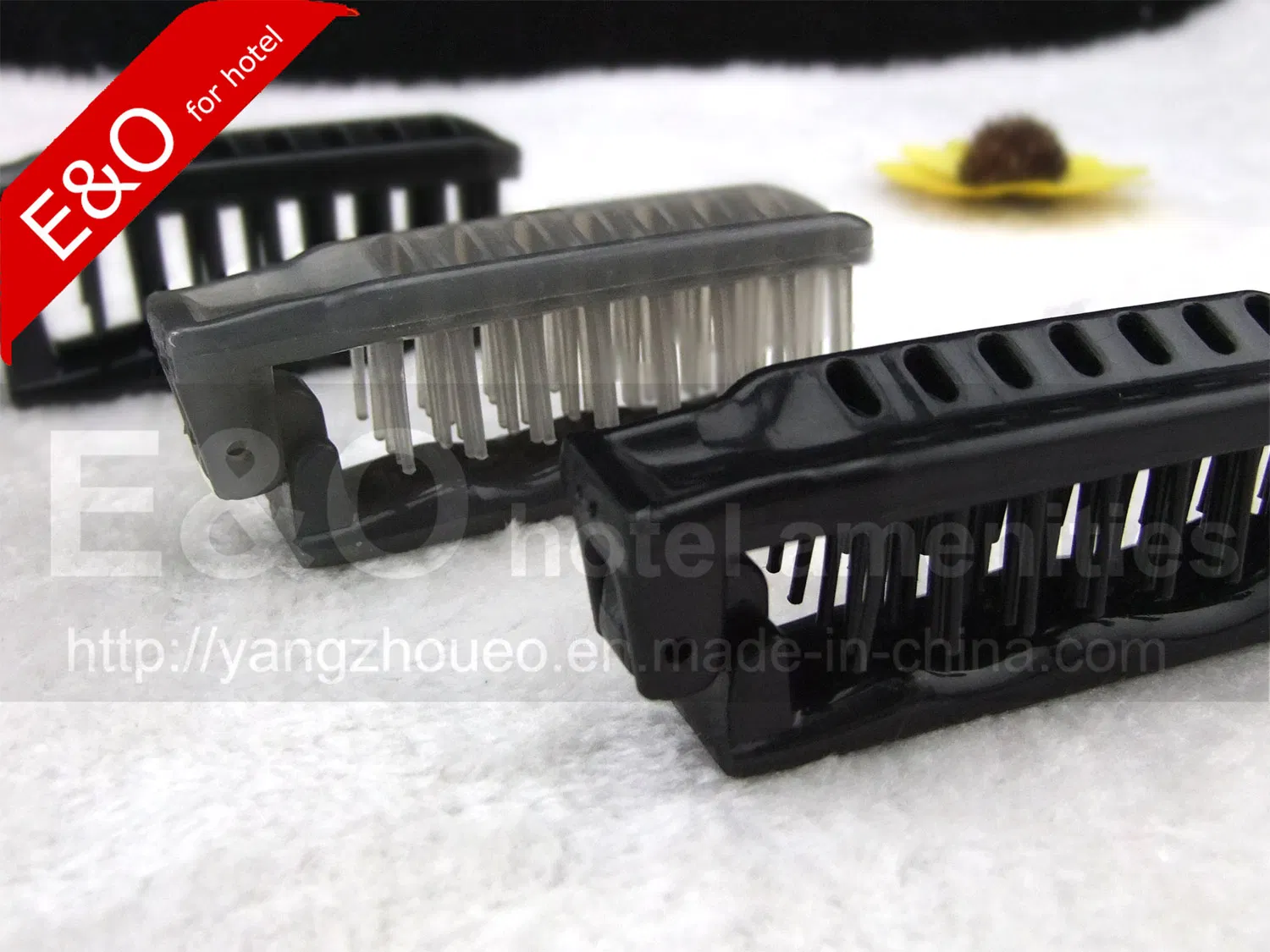 Cheap Plastic Hotel Black Comb