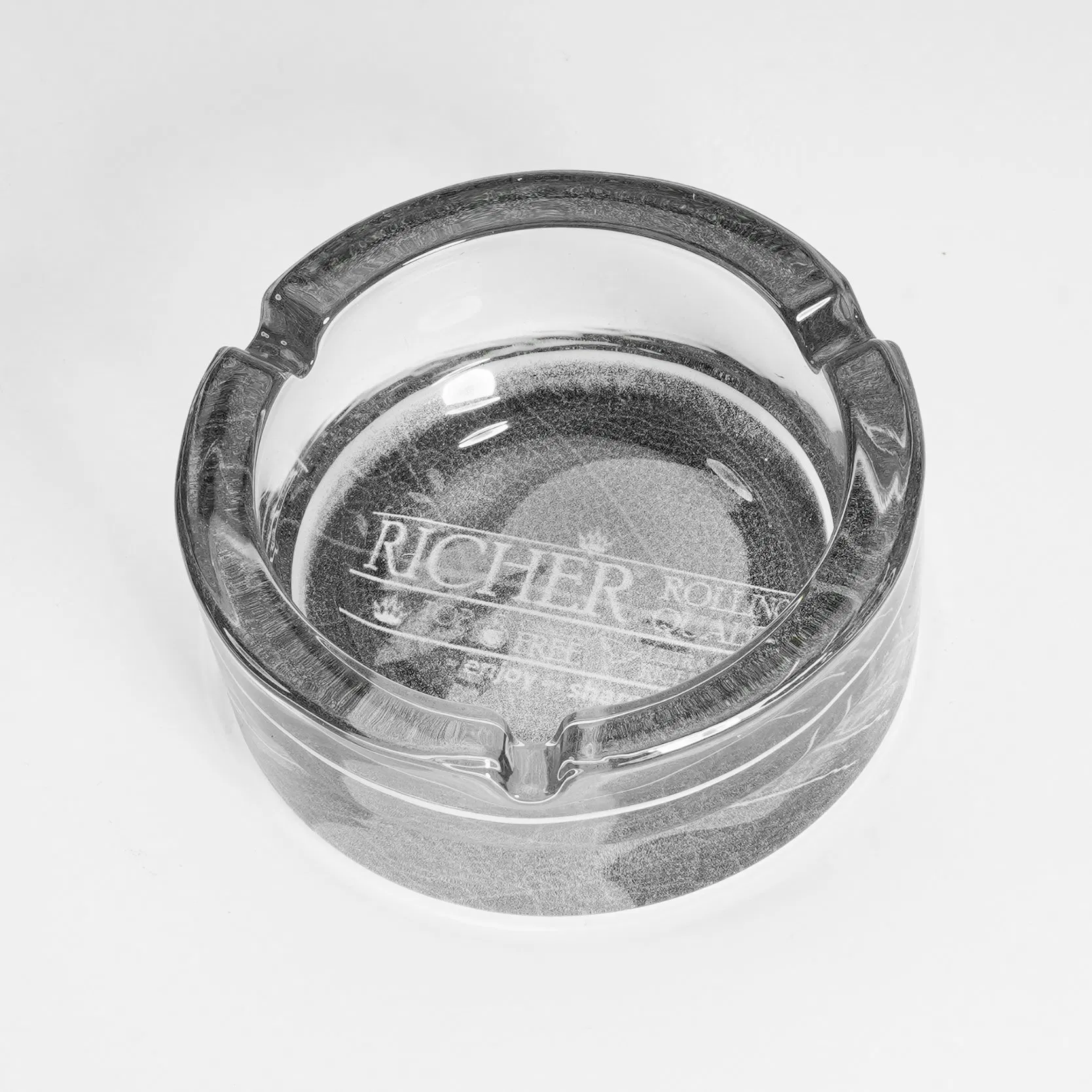 Hot-Selling Round Glass Ashtray 65mm Cigarette Accessories Smoking Ashtray Wholesale Logo Custom Accepted