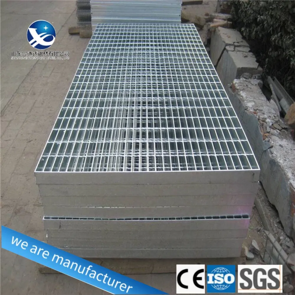 Manufacturer's Wholesale Price Industrial Hot Dipped Galvanized Serrated Bar Steel Grating for Farmhouse Factory