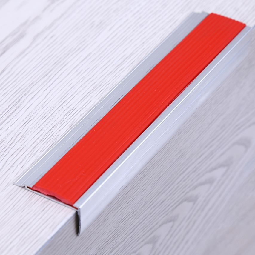 China Supplier High Quality Custom Anti-Slip Aluminum Stair Nosing