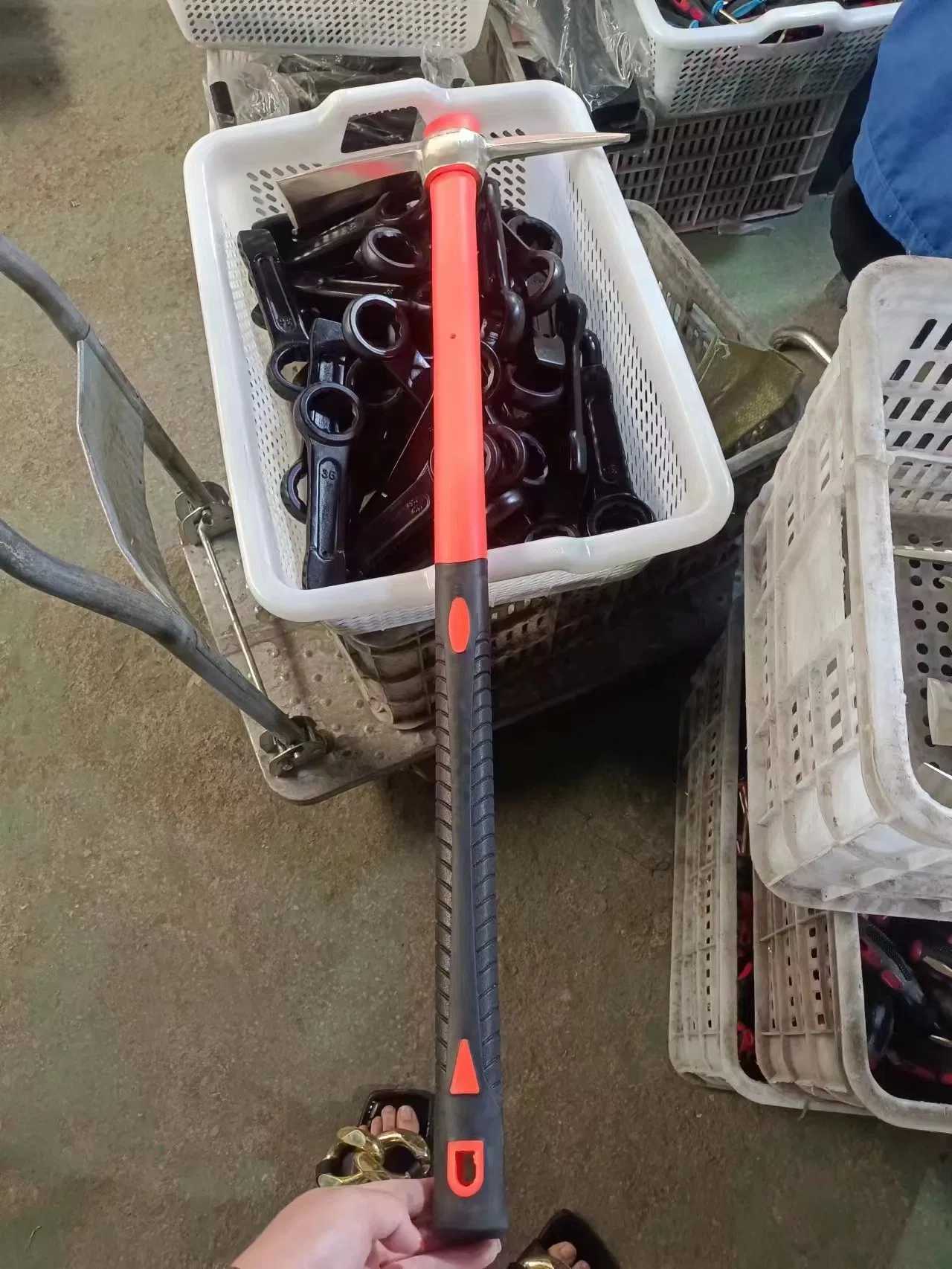 China Non Sparking Tools Brass Pick Pickaxe for Sell