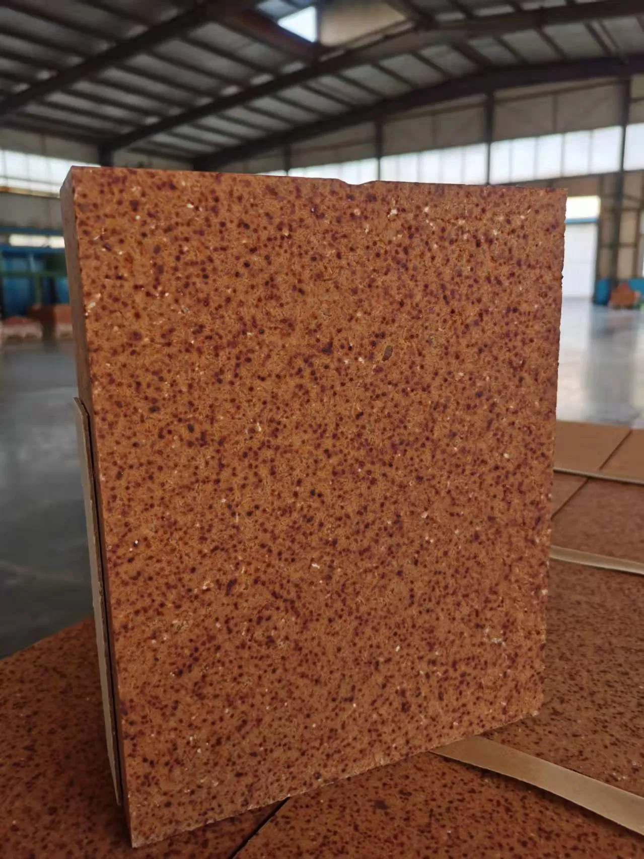 Магнезитовый герцинитовый огнеупорный кирпич для вращающейся печи