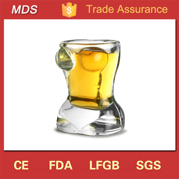 Стеклянная рюмка в форме женского торса