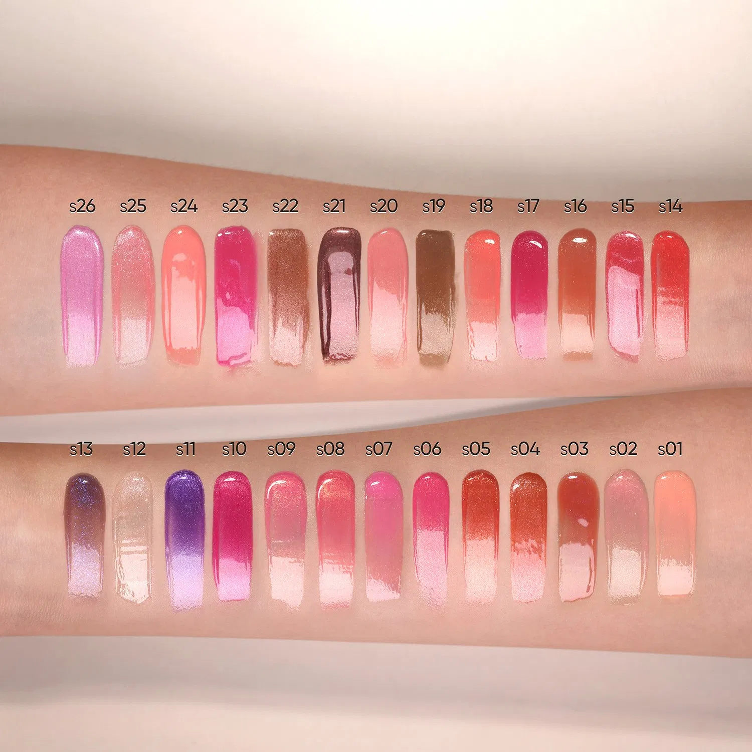 Customized Liquid Lipstick Lip Makeup Glossy Shine Lip Gloss for All-Day Hydration
