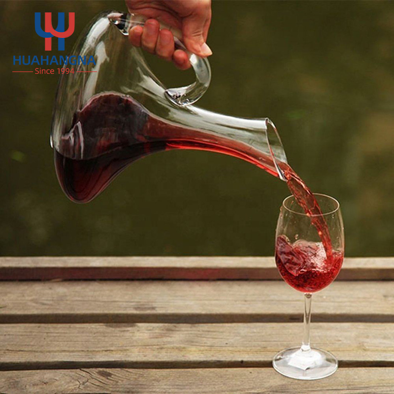 Best Price Lead Free U Shape Red Aerator Winehand Blown Home Bar Purifier Gifts Restaurant Party Glass Decantador De Vino
