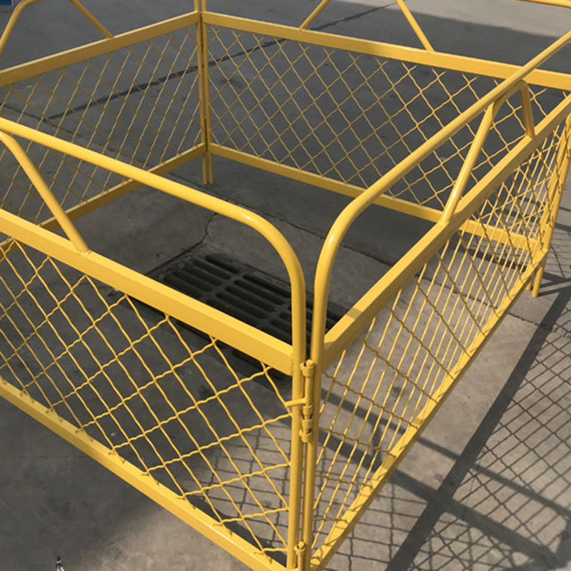 Supplier Directly Sell Heavy Duty Yellow Manhole Pit Deep Well Barrier Guard Fence