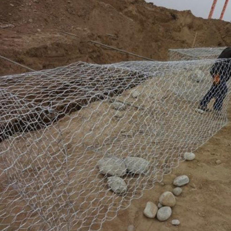 Low Carbon Steel Wire Dam Rockfall Netting Hexagonal Protection High Zinc Coated Gabion Mesh Cage Basket Factory River Flood Prevention and Landslide Protection