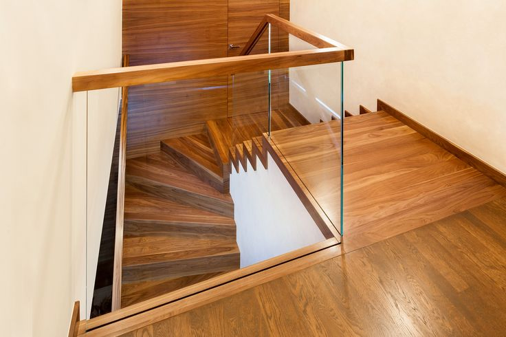 Premium U Channel Railing with Trendy Sleek Design and Superior Finish