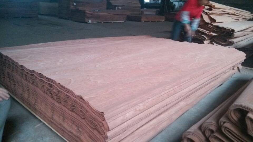 10'x6' Rotary Cut Okoume Veneer for Plywood