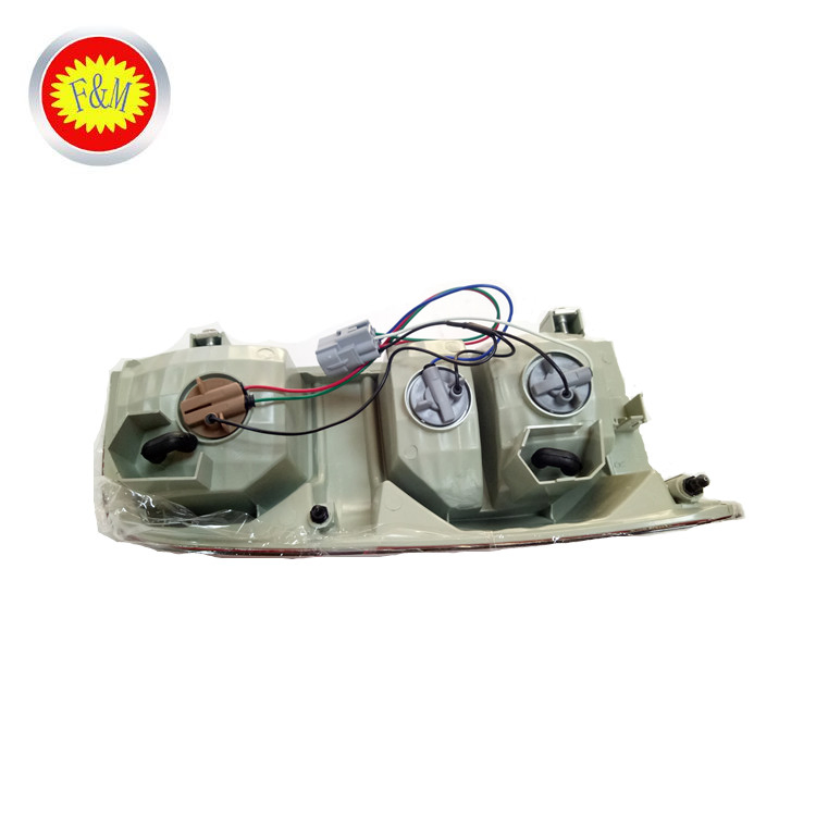 Задний фонарь автомобиля 81561-0K160 для Hilux