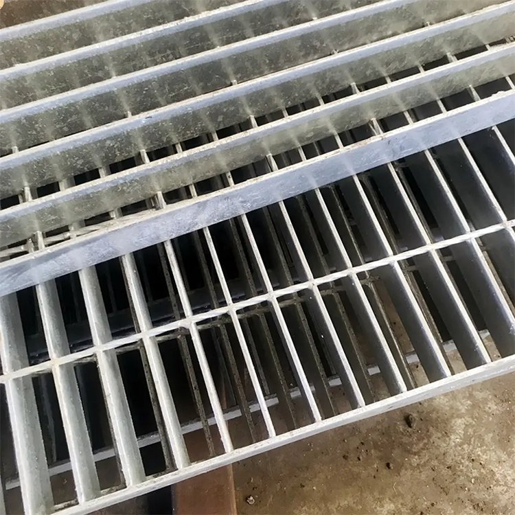 Hot+DIP+Galvanized+Trench+Drain+Steel+Grating+with+Frame Steel Drainage Cover Pedal Plate Platform Iron Grating