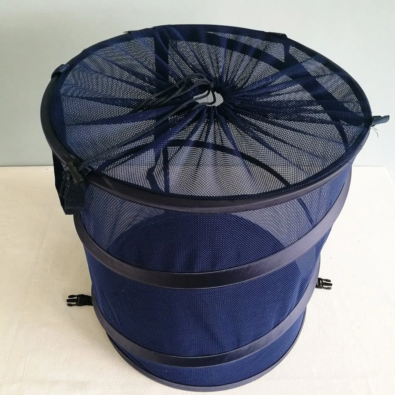 Mesh Net and 210t Polyester Laundry Basket