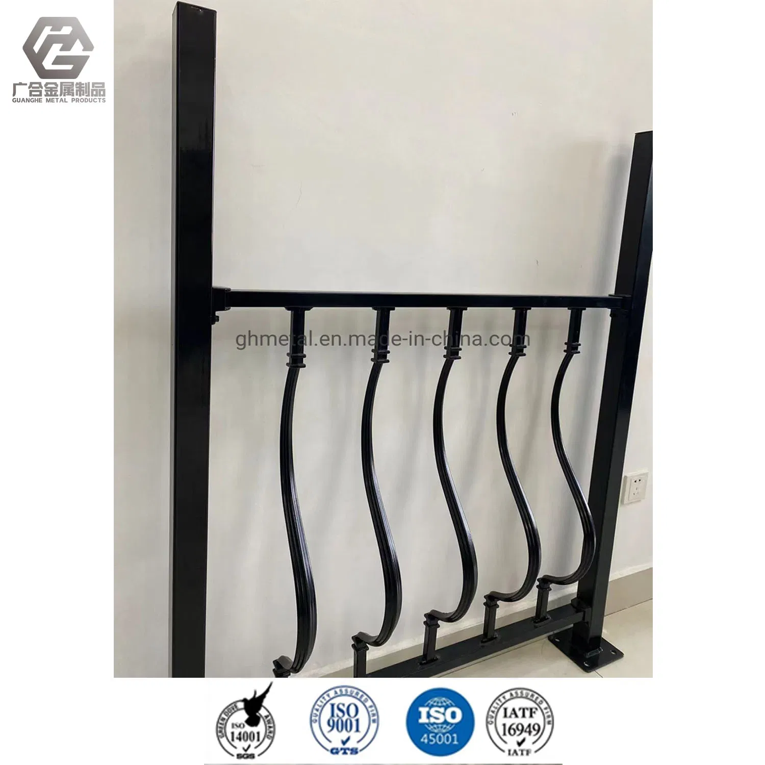 Metal Aluminium Fencing/Aluminum Alloy Fencing Gate/Railing Picket Handrail Baluster/ Aluminum Fence for Farm/Swimming Pool / Garden/ Field /Outdoor