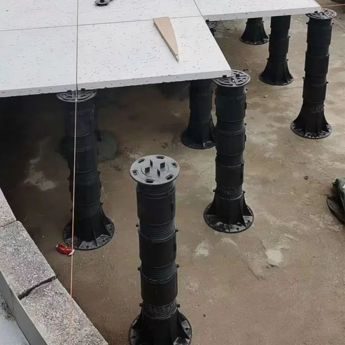 Innovative Adjustable Decking Pedestals for Easy Leveling Solutions