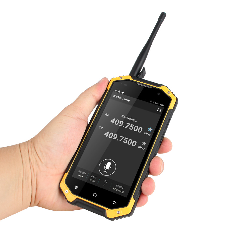 Защищённый смартфон-рация Uniwa W3 с NFC