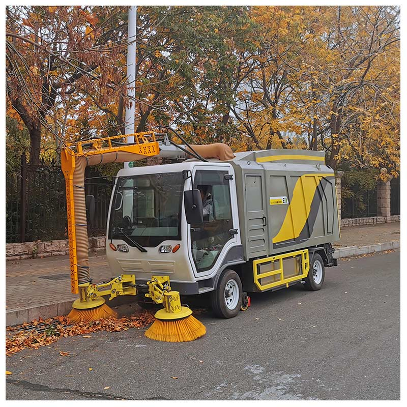 Electric Large Leaf Collecting Vehicle Suitable Landscaping Multifunctional Leaf Collector