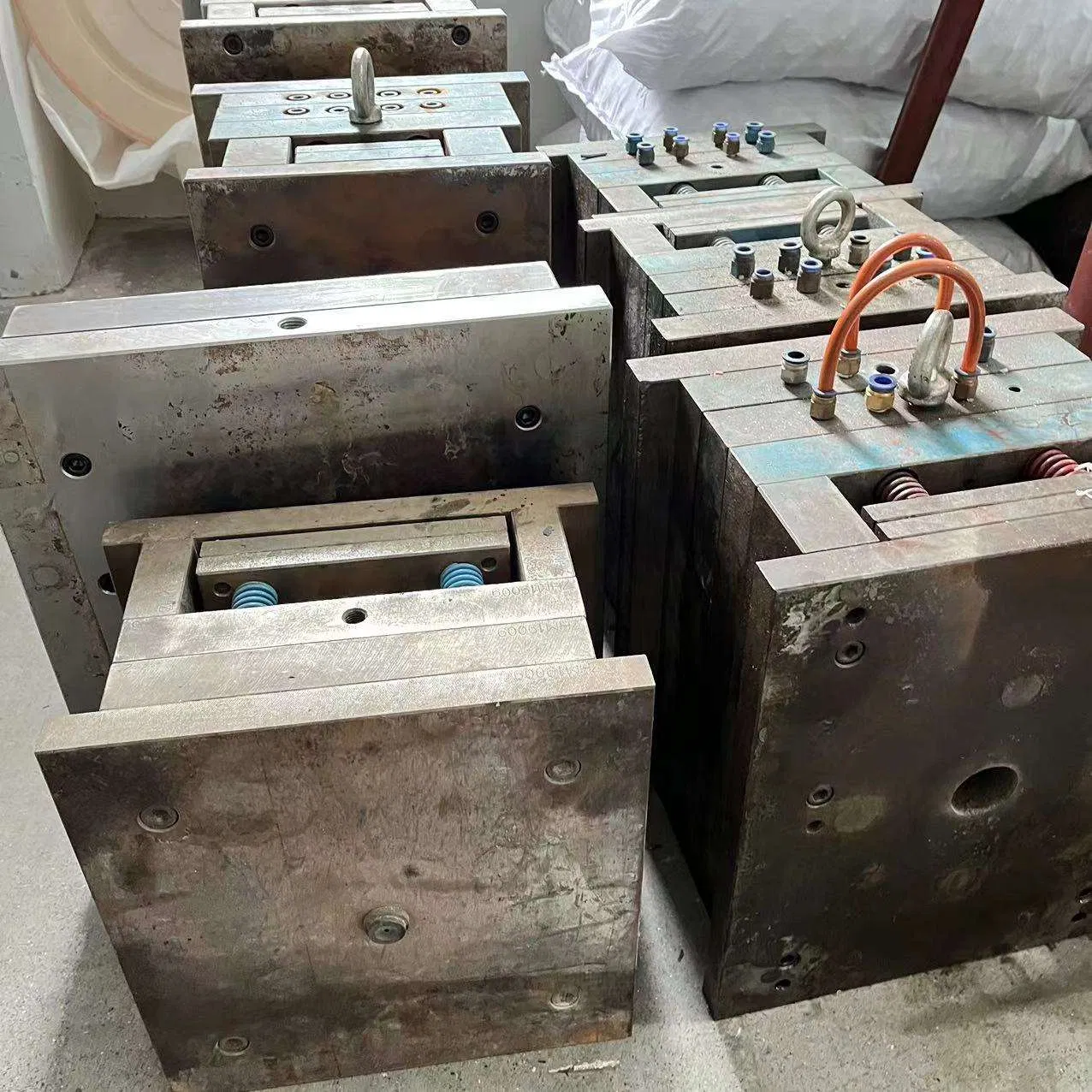 OEM ODM Professional Manufacturer Plastic ABS/PA/PP/PC Injection Mold