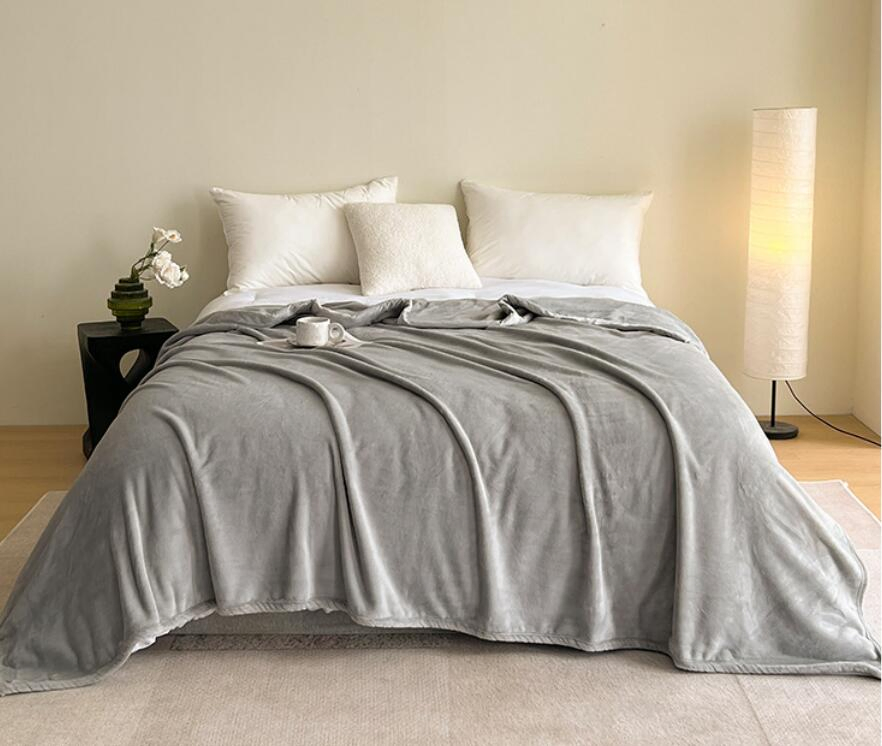 Premium Microfiber Flannel Throw Blanket/Bed Blanket in ISO9001/SGS at Competitive Cost for USA, UK, India, Iraq, Tanzania, Sudan, Philipines Bed Blanket