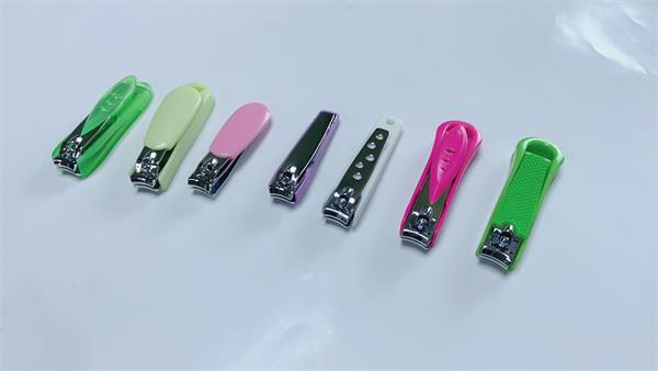 Colorful Nail Cutters Clipper with Plastic Catcher