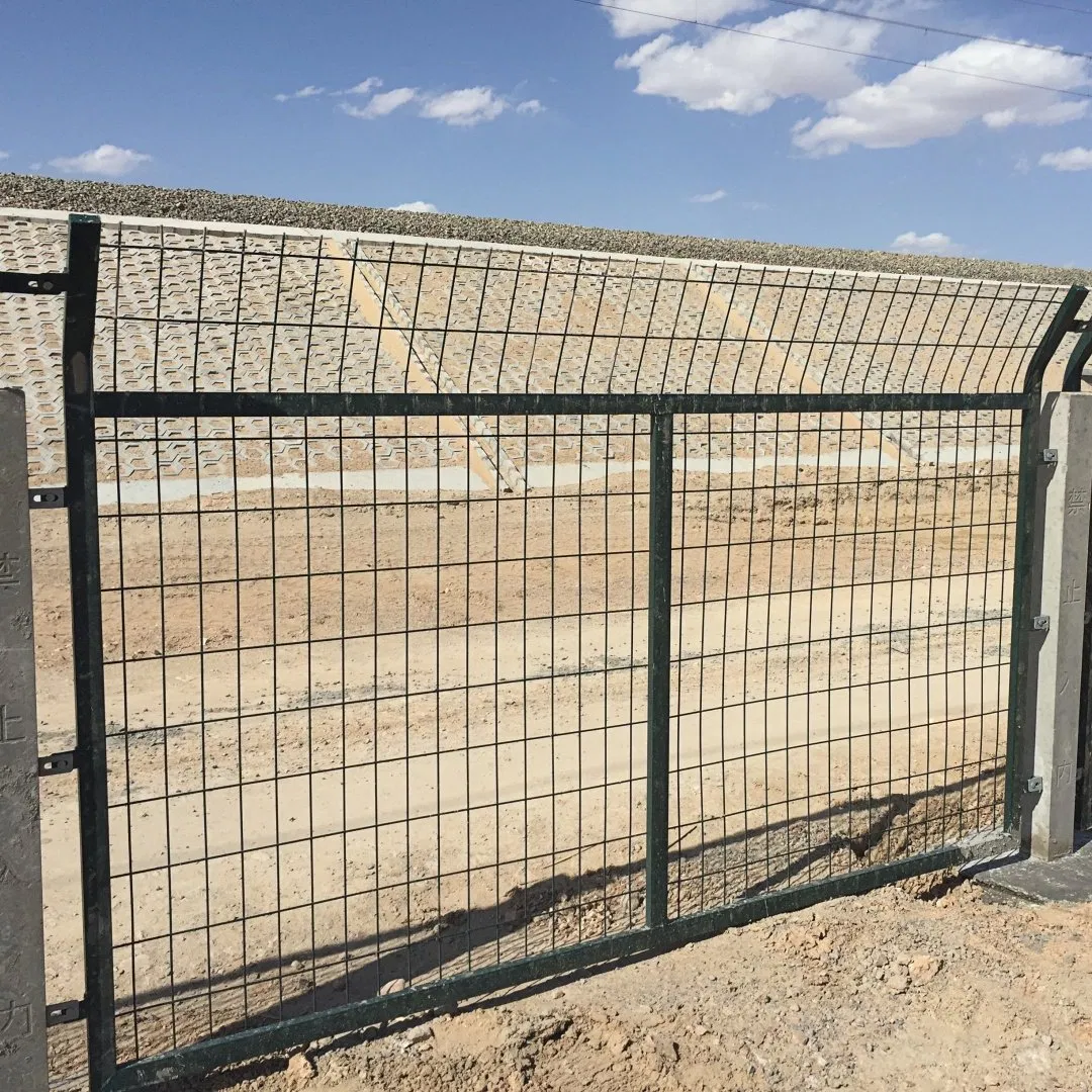 Welded Wire Panel Galvanized Protective Fence for Railway Gardens and Sports Field Security