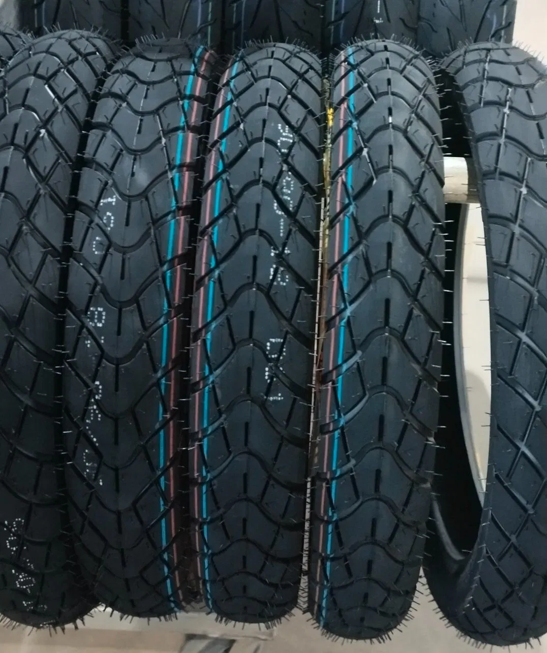 Шины для мотоциклов и скутеров 8-22 дюйма