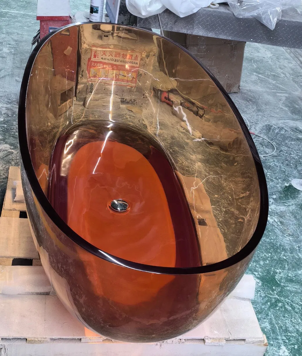 Прозрачная акриловая ванна для двоих с гидромассажем