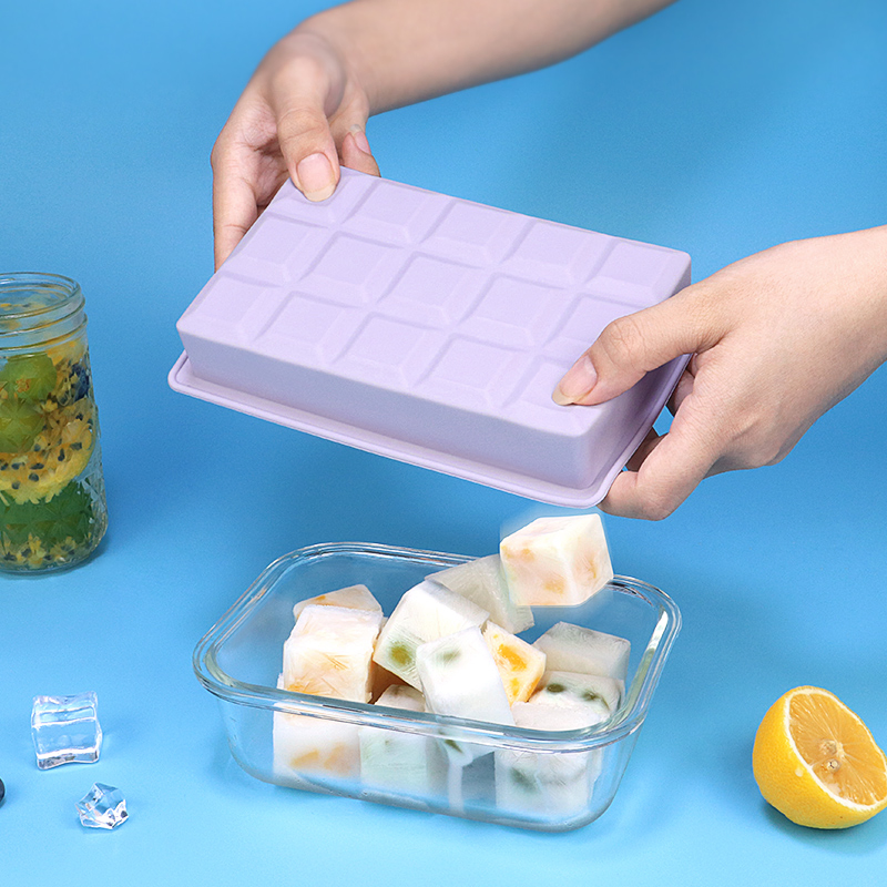 Logo Custom Brand Silicone Mold Circle Ice Cube Tray with Removable Lid