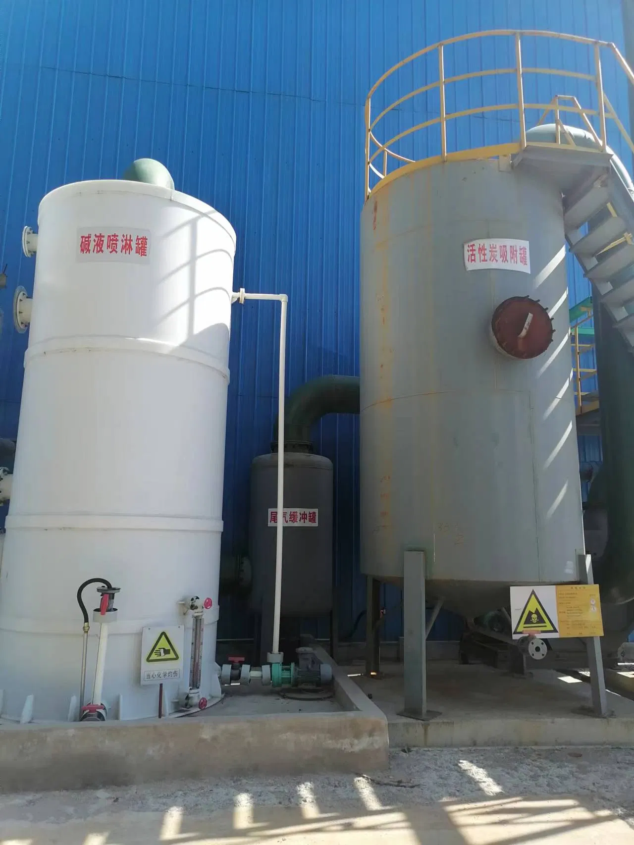 High-Performance Emulsion Adhesive for Paper and Plastic Projects