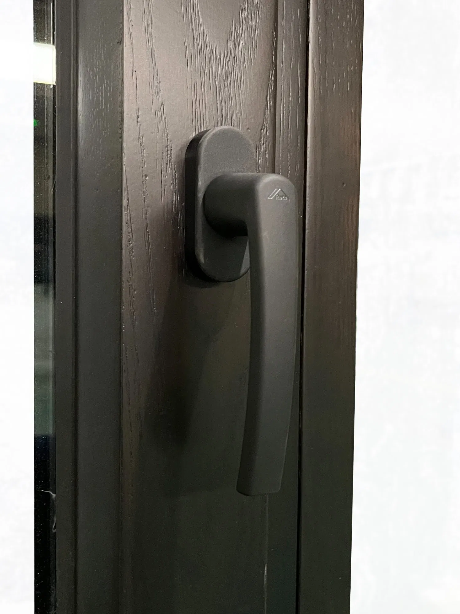 Heavy Duty Aluminum Clad Wood Passive House Tilt and Turn Window Using Oak Wood