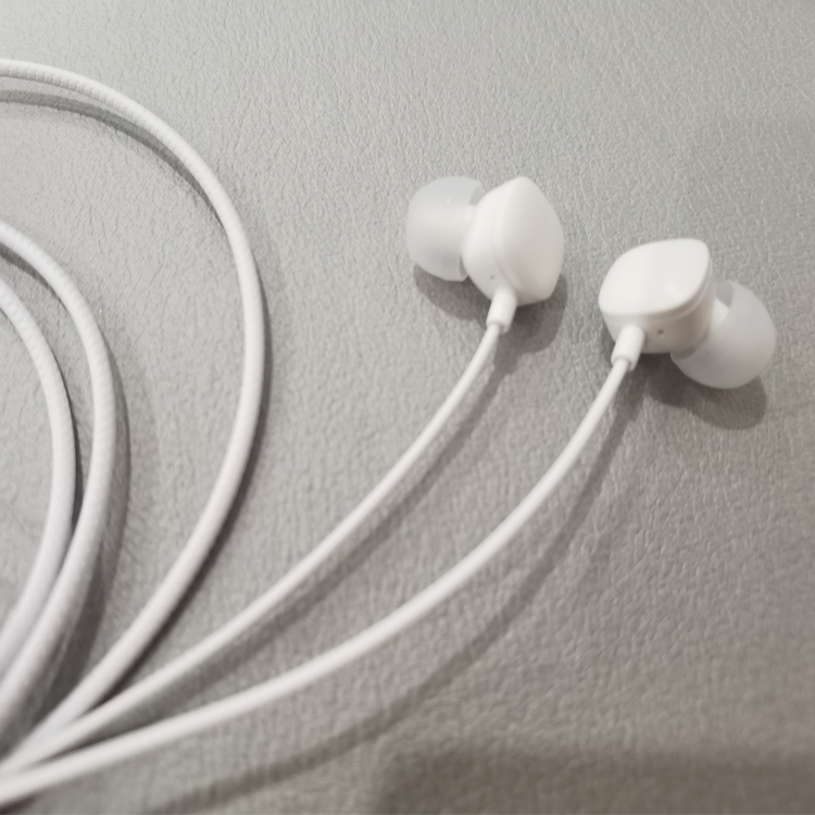 Наушники USB-C с микрофоном и контролем громкости