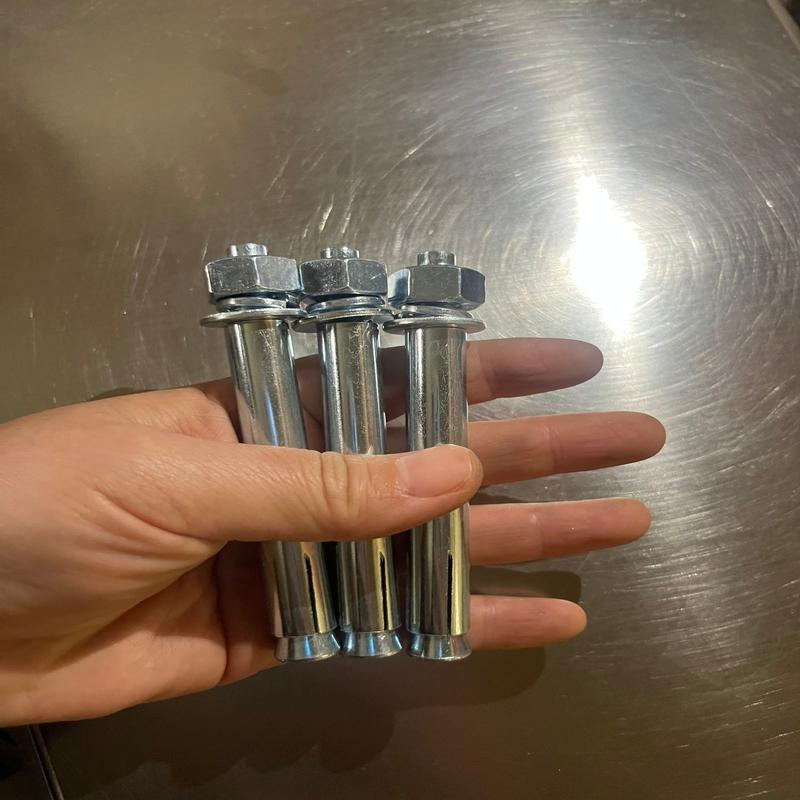 High-Quality Galvanized Carbon Steel Expansion Bolt for Construction