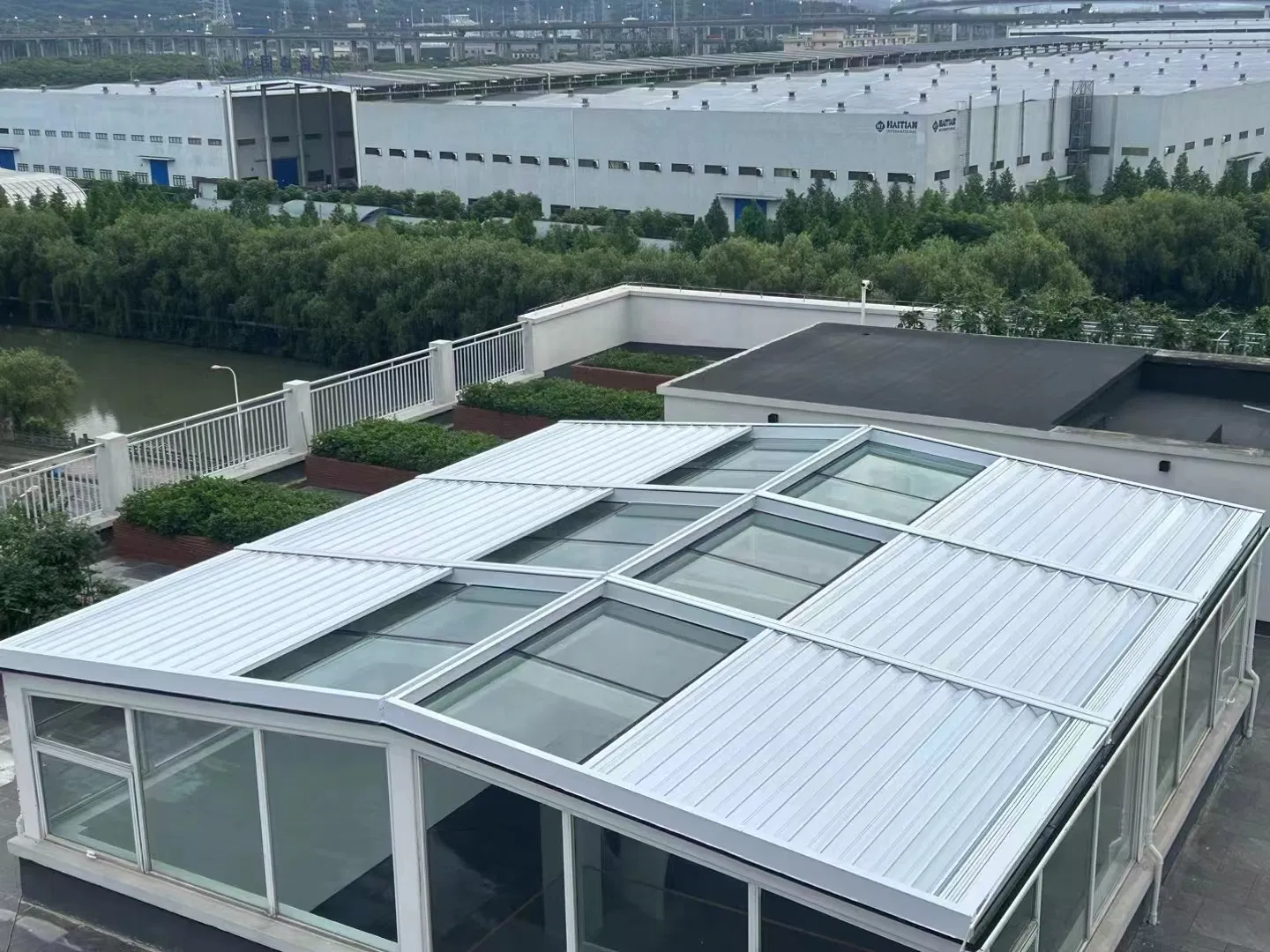 Glass Roof Sun Room Folding Aluminum Alloy Sunshade Canopy