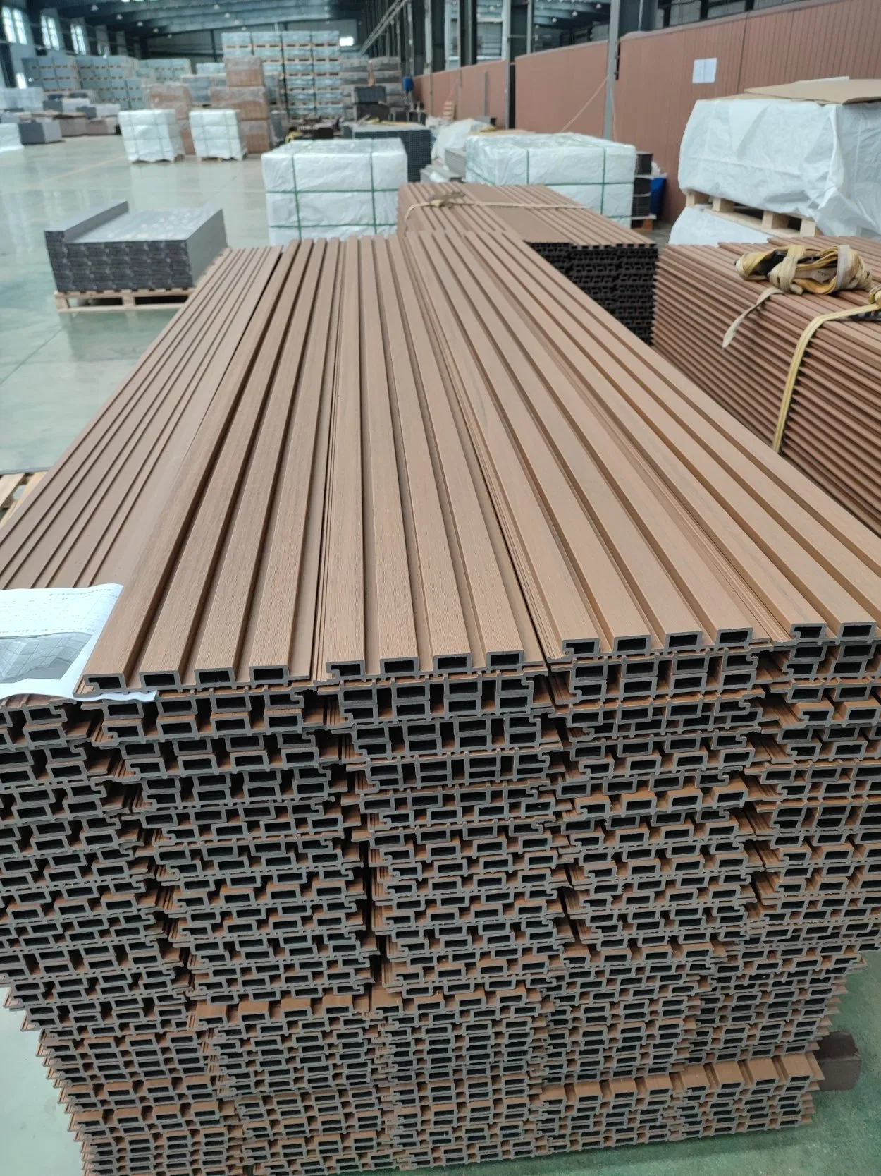 Extra Long WPC Wall Panel Uninterrupted Installation Commercial Board