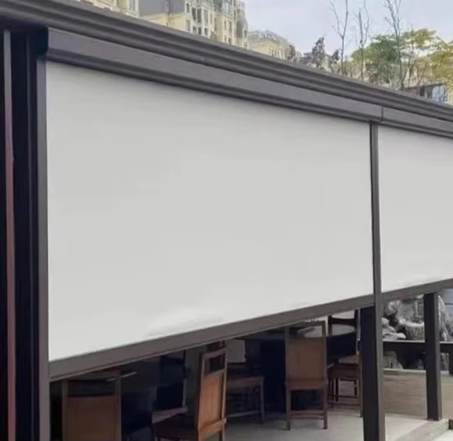 Hot Selling Customized Patio Motorized Roller Zip Screen Blinds for Pergola