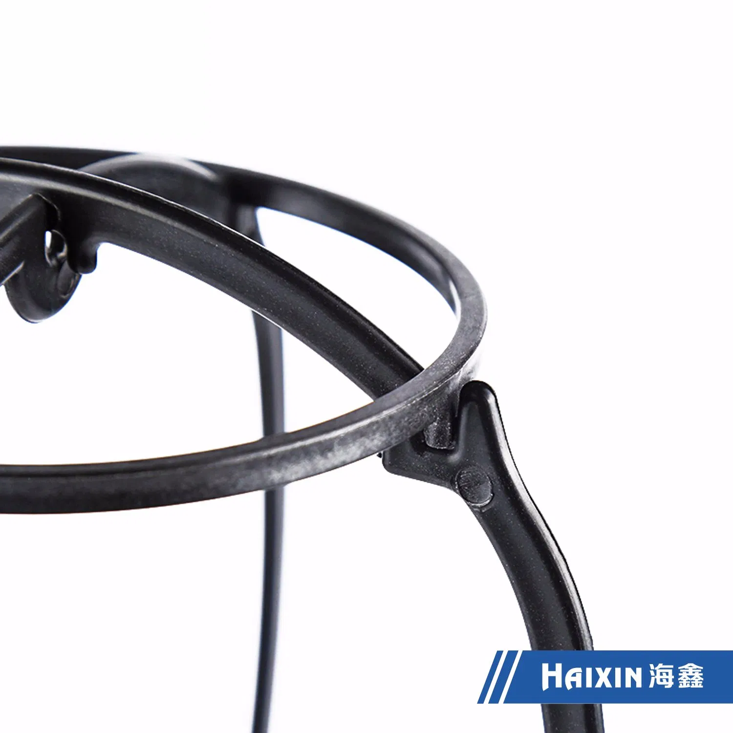 Отделяемая напольная подставка для париков