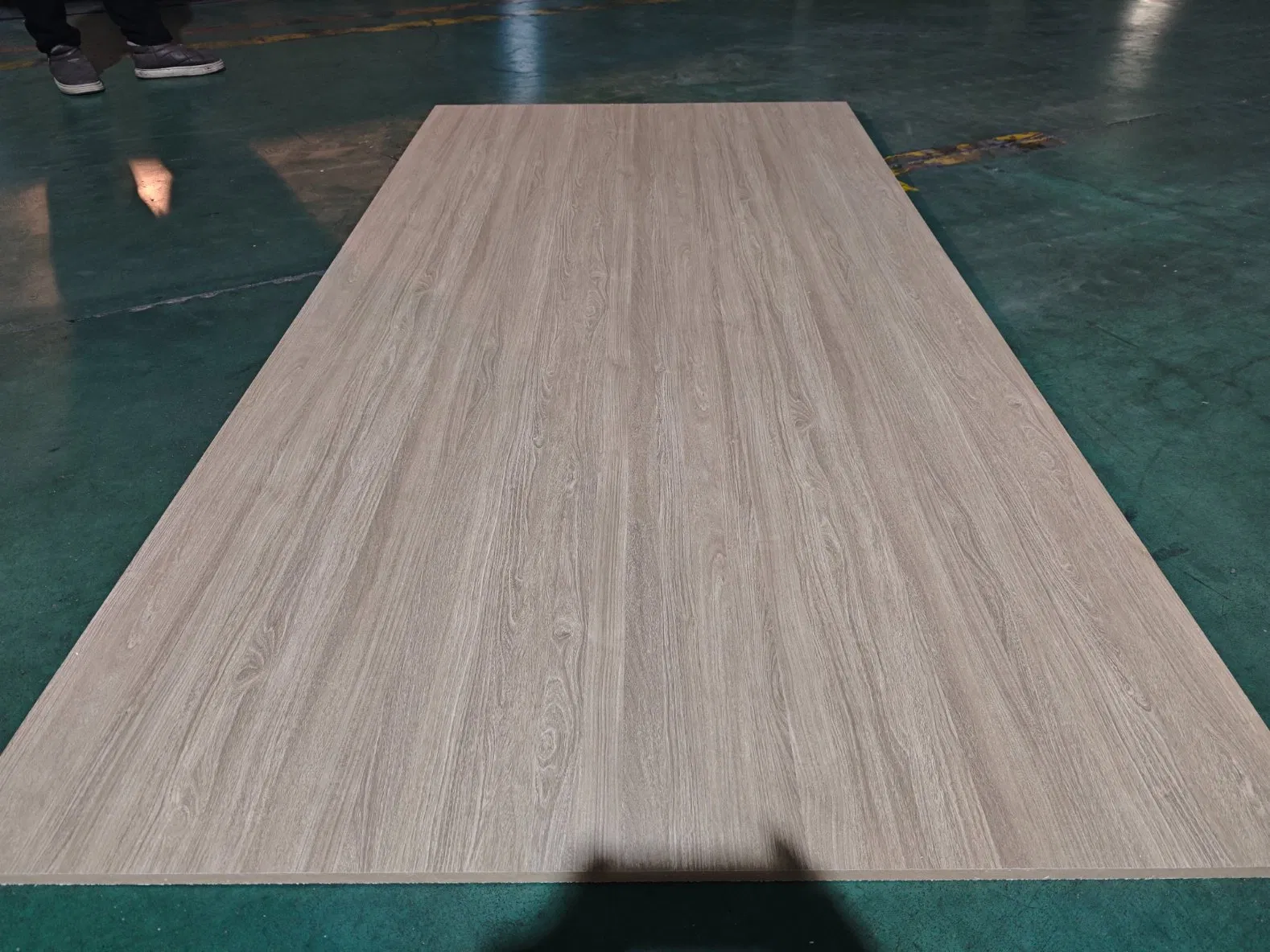 15mm Embossed Melamine MDF Board for Home/Hotel Furniture